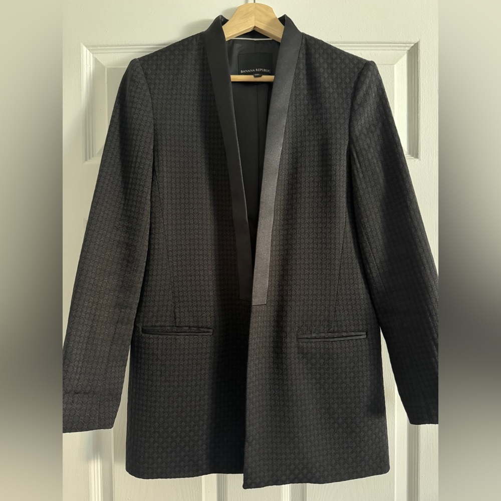 Black Blazer size 6P